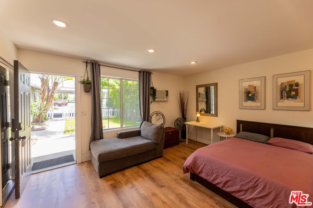 12835 Delano St Unit: A