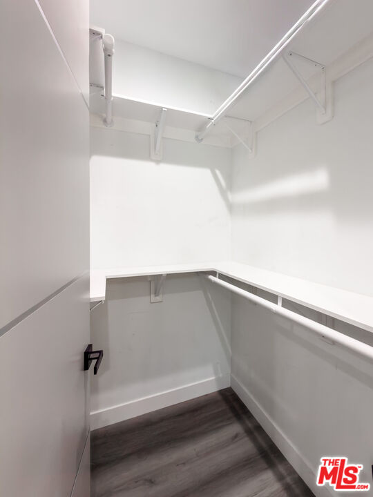 13356 Beach Ave Unit: 1/2