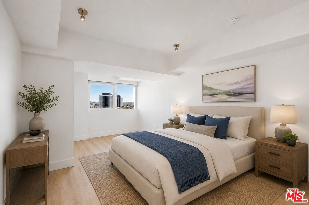 13600 Marina Pointe Dr Unit: 907