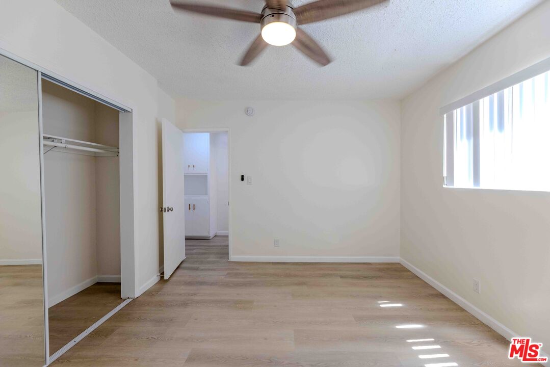 1426 S Orange Grove Ave