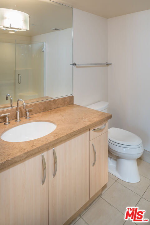 13650 MARINA POINTE DR Unit: 1608