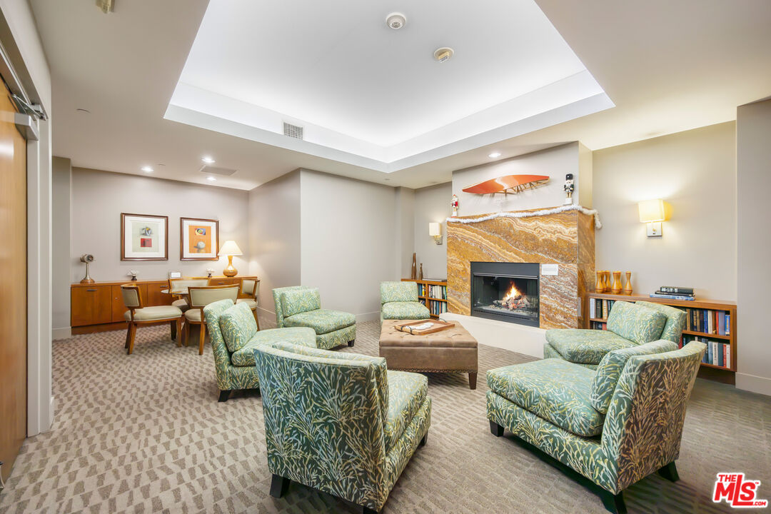 13650 MARINA POINTE DR Unit: 1608