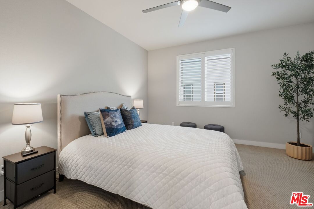 547 Daniel Freeman Cir