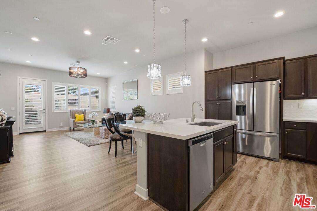 547 Daniel Freeman Cir