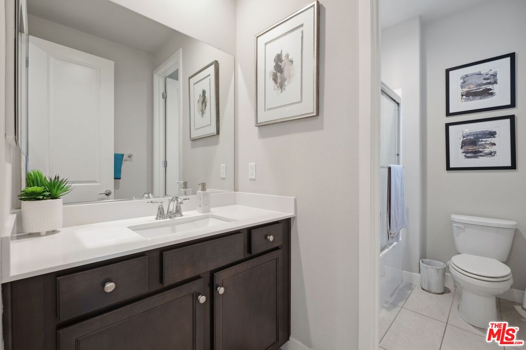 547 Daniel Freeman Cir