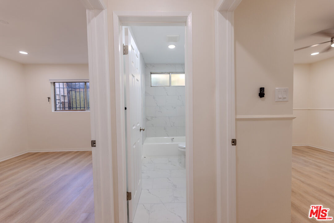 1118 Waterloo St Unit: 2