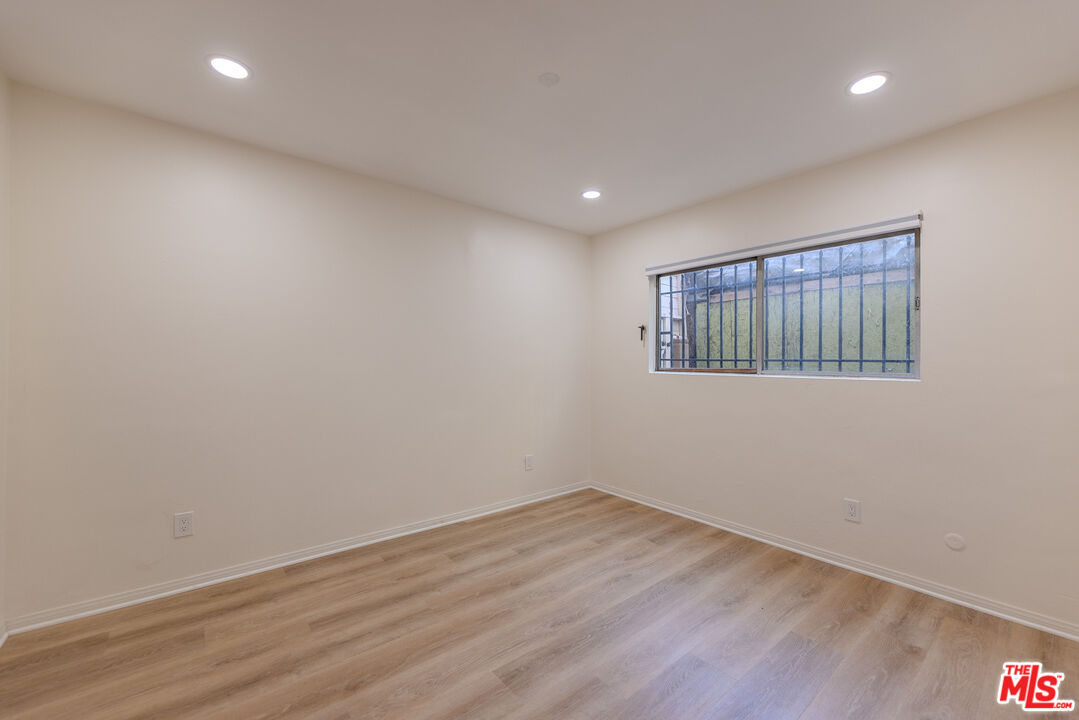 1118 Waterloo St Unit: 2