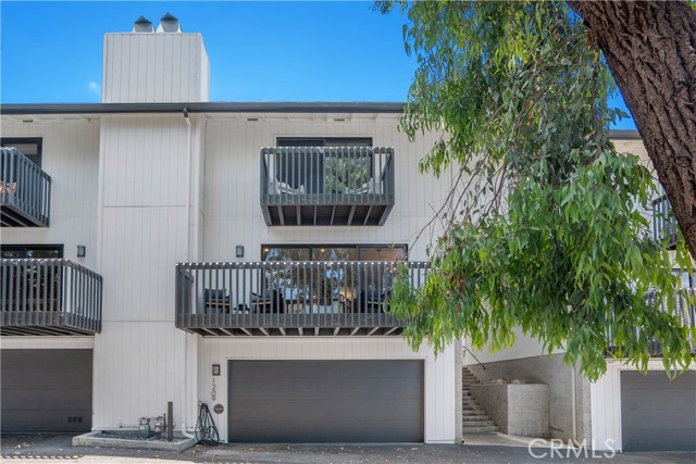 1209 Las Arenas WAY Unit: 5