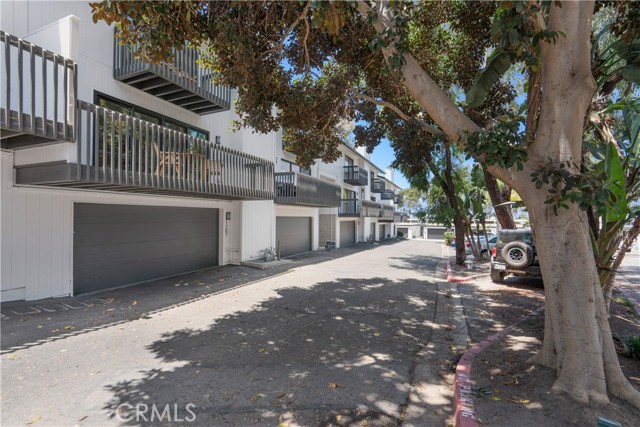1209 Las Arenas WAY Unit: 5