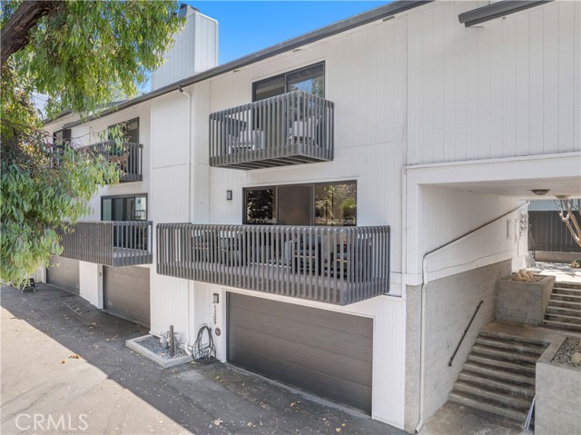 1209 Las Arenas WAY Unit: 5