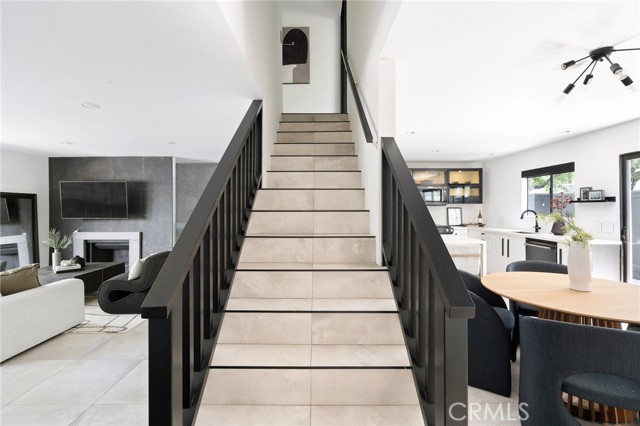 1209 Las Arenas WAY Unit: 5
