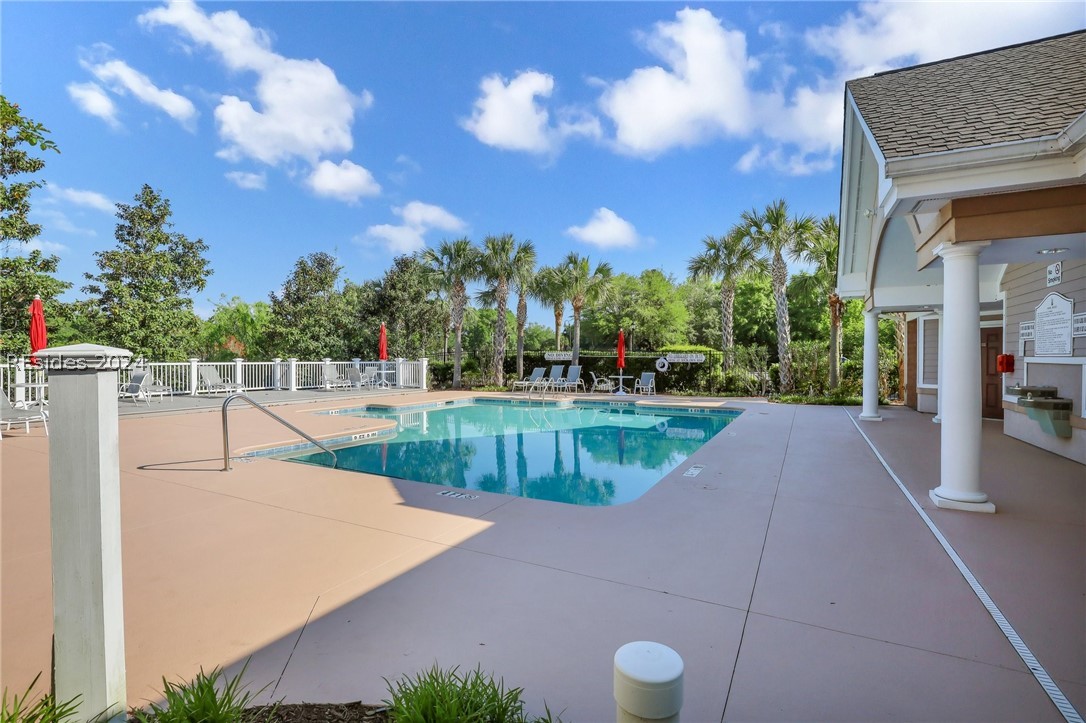 4924 Parkway 18-208