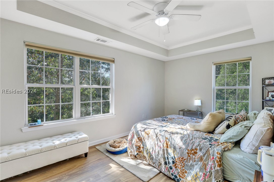 4924 Parkway 18-208