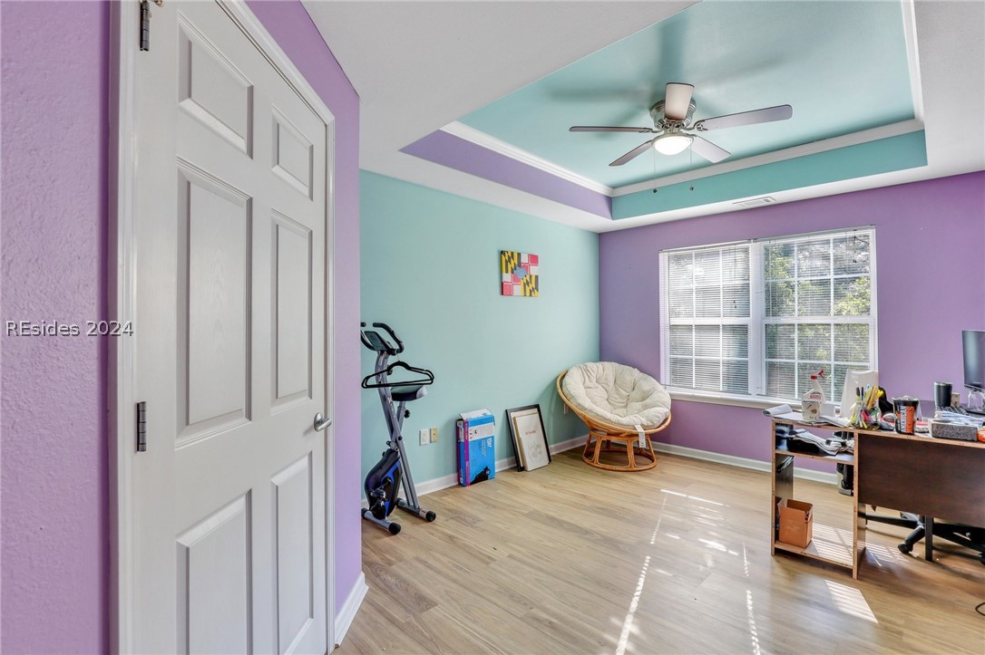 4924 Parkway 18-208