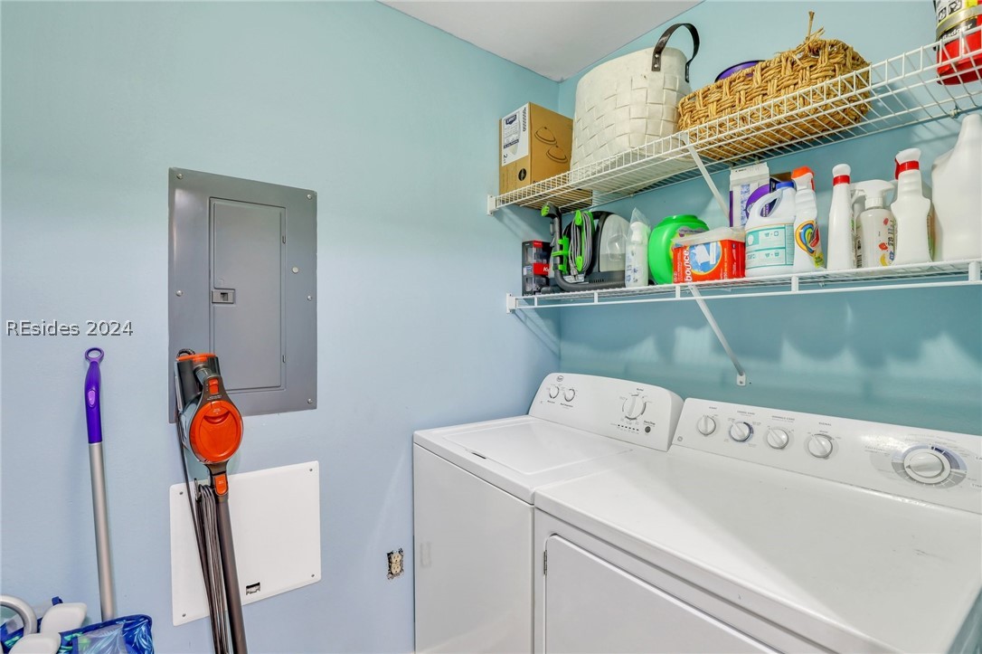 4924 Parkway 18-208