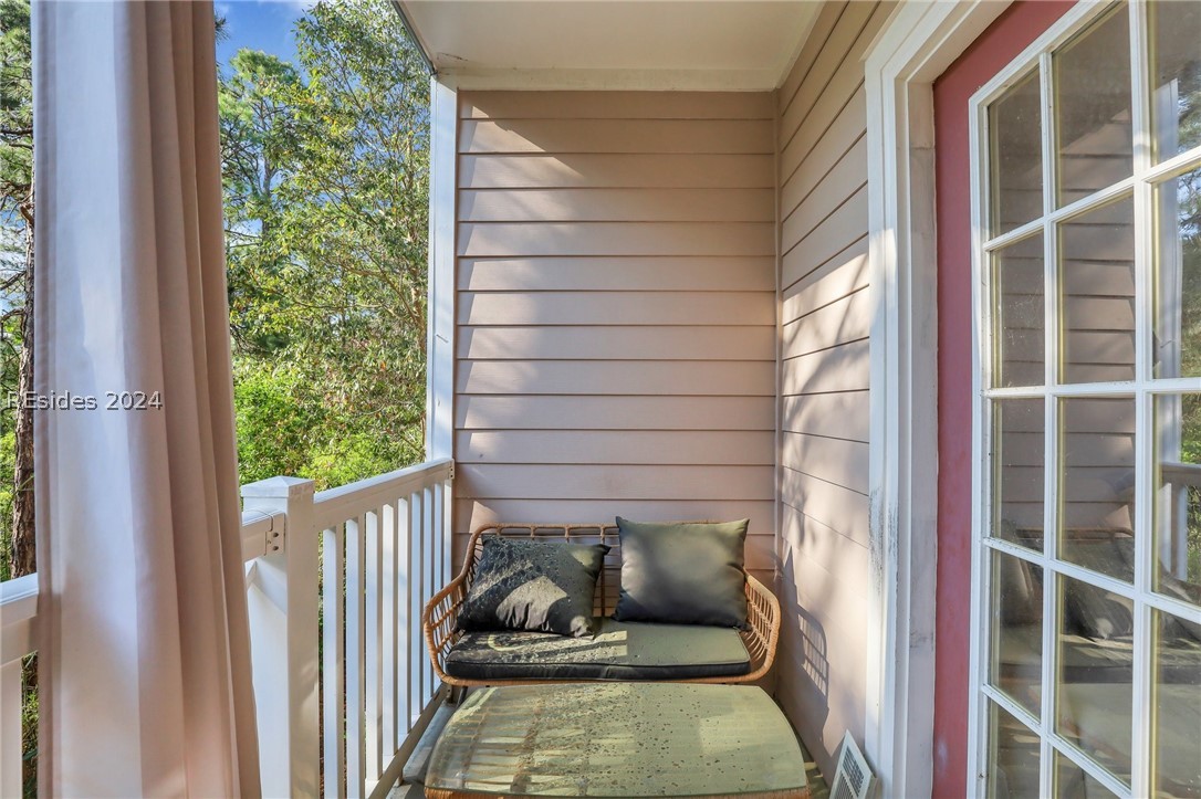 4924 Parkway 18-208