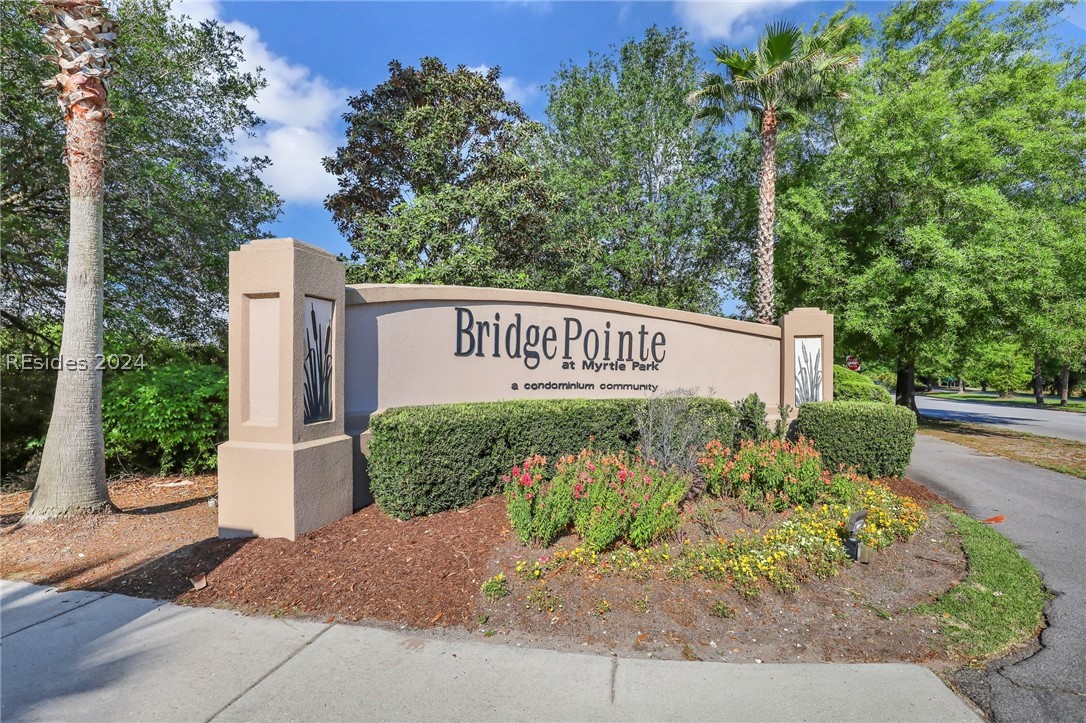 4924 Parkway 18-208