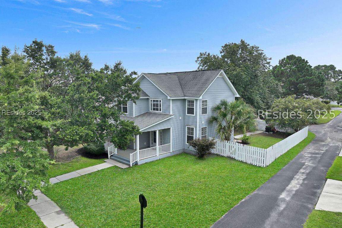 37 4th Avenue