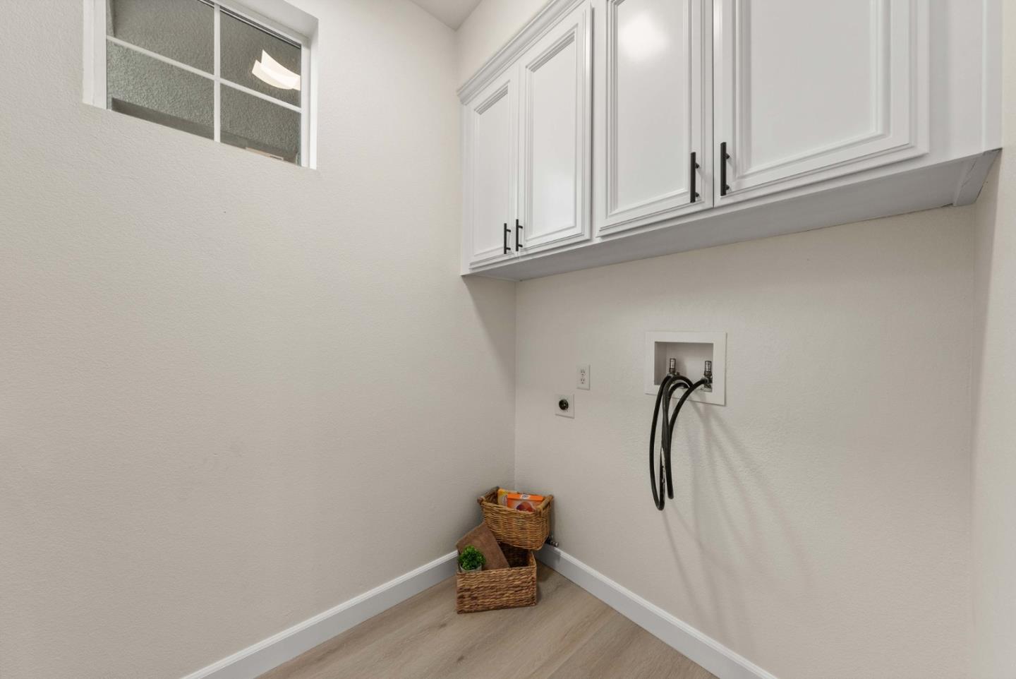 866 Sorrento DR