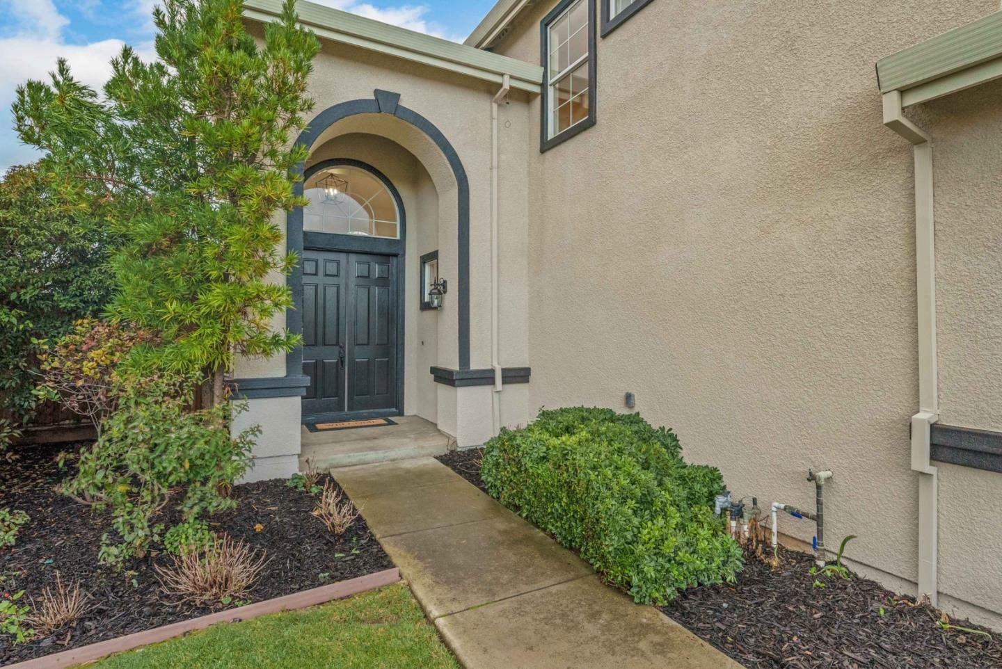 866 Sorrento DR