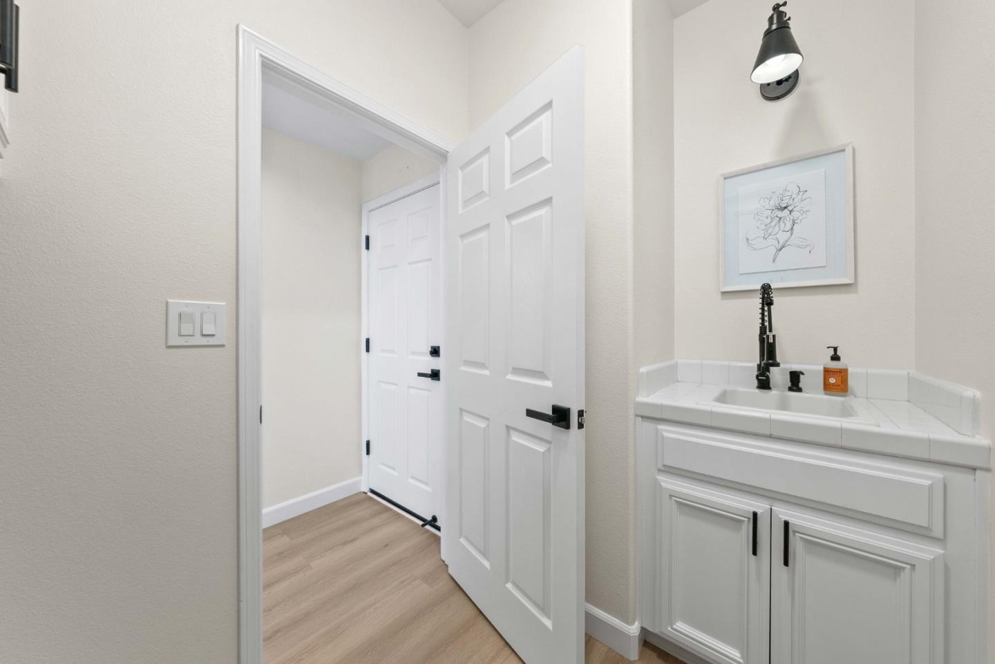 866 Sorrento DR