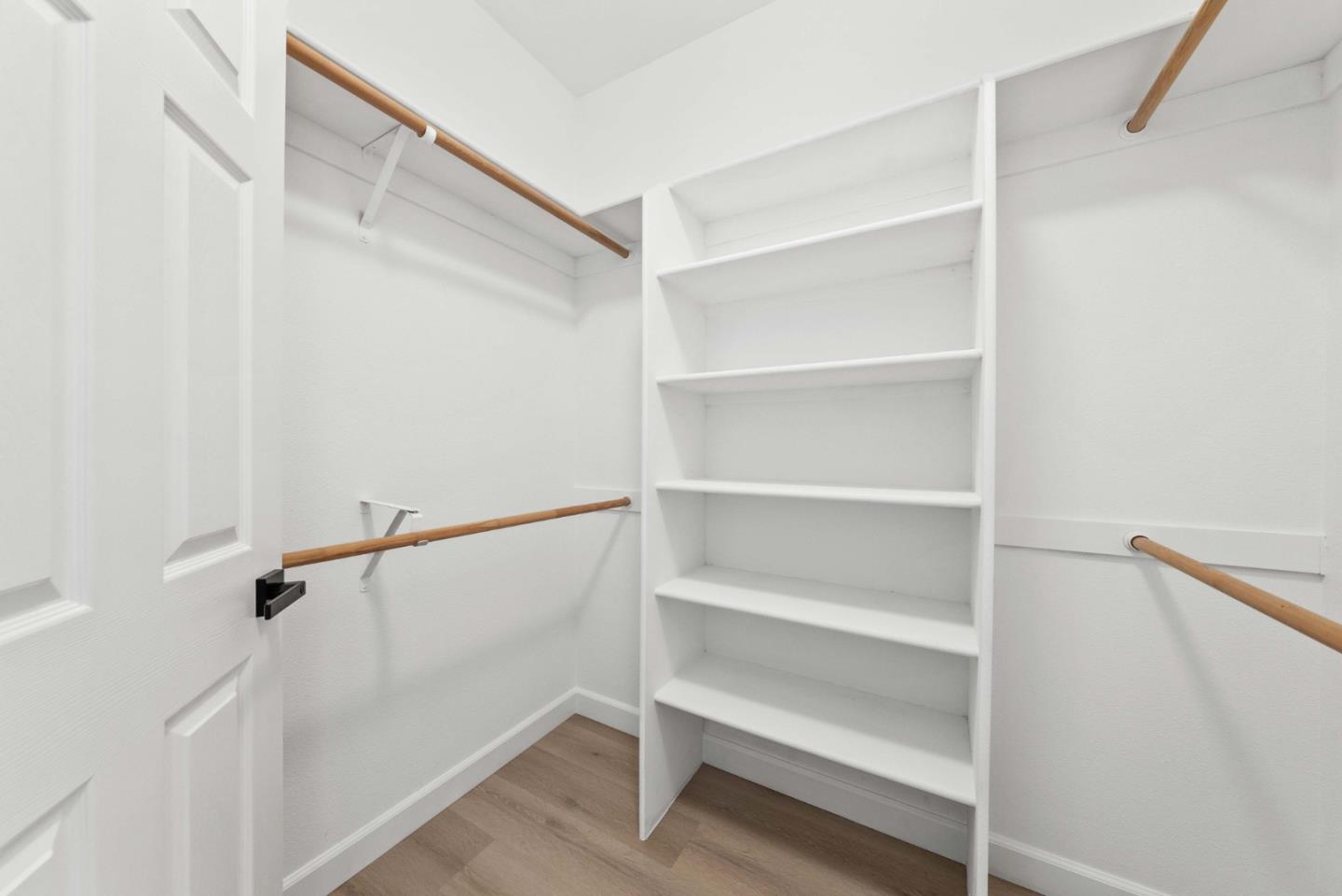 866 Sorrento DR