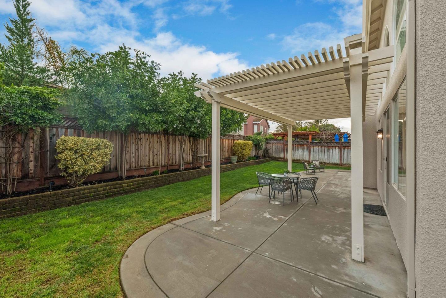866 Sorrento DR