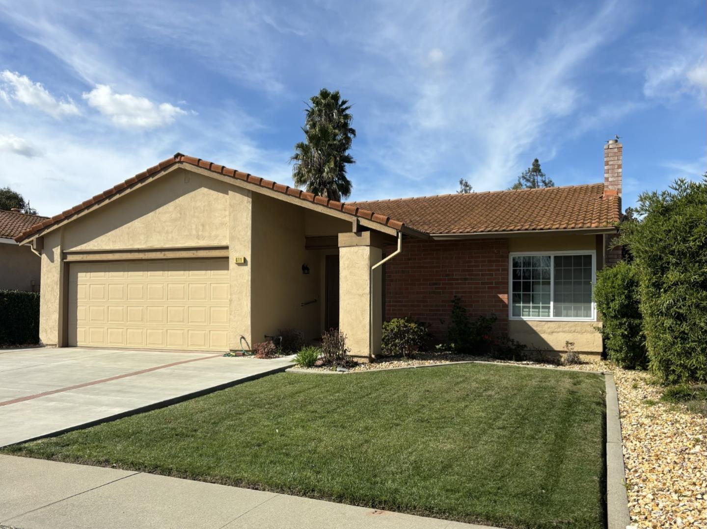 611 Calpella DR