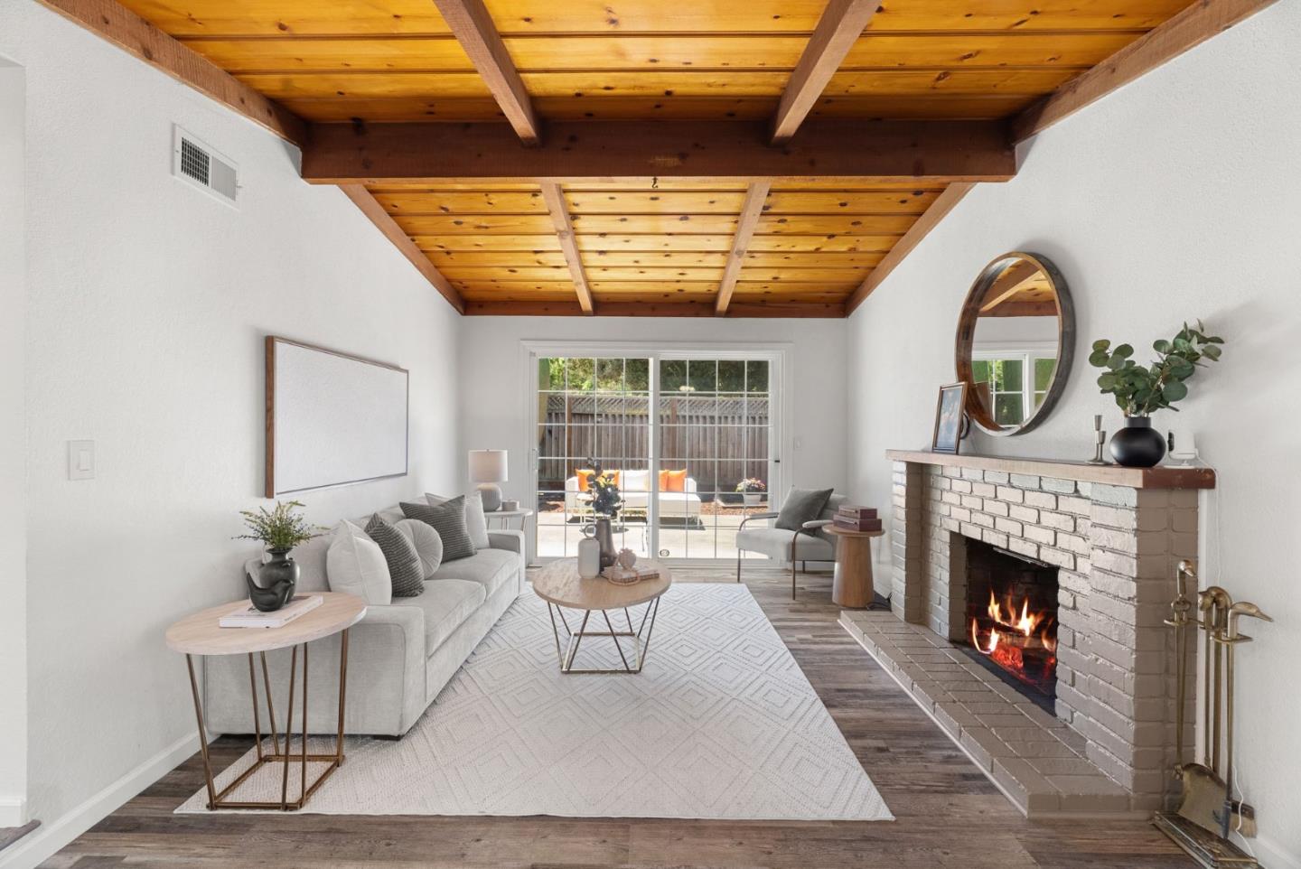 1584 Sonoma Drive