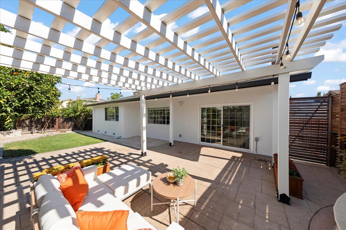 1209 Glacier Drive