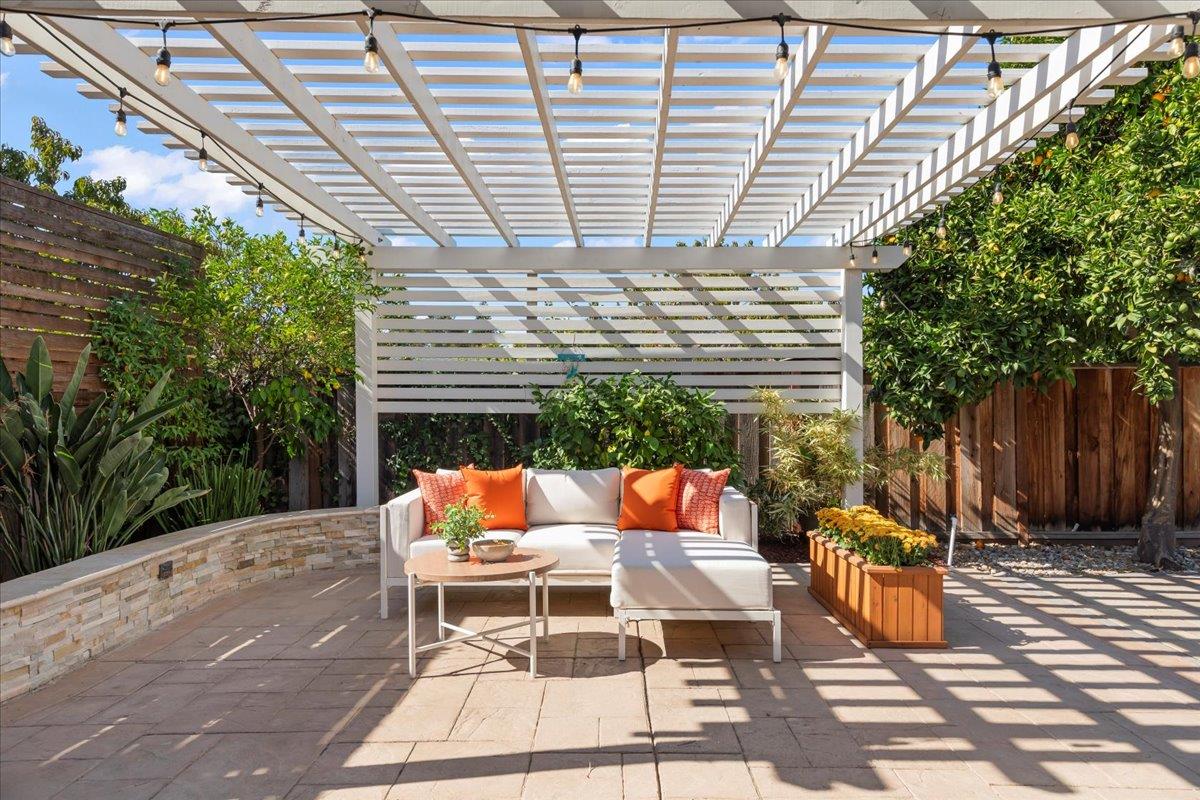 1209 Glacier Drive