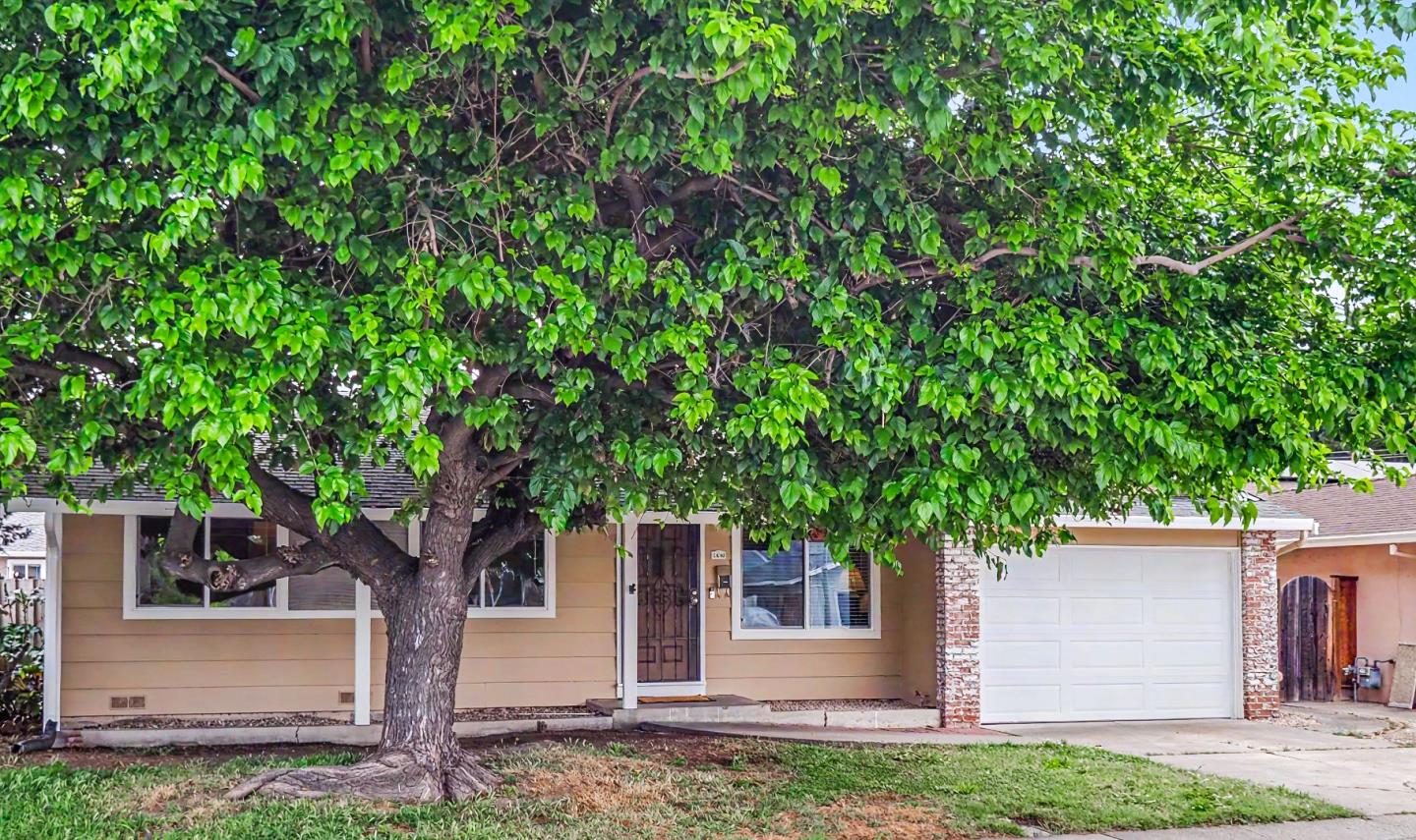 5438 Farina Lane