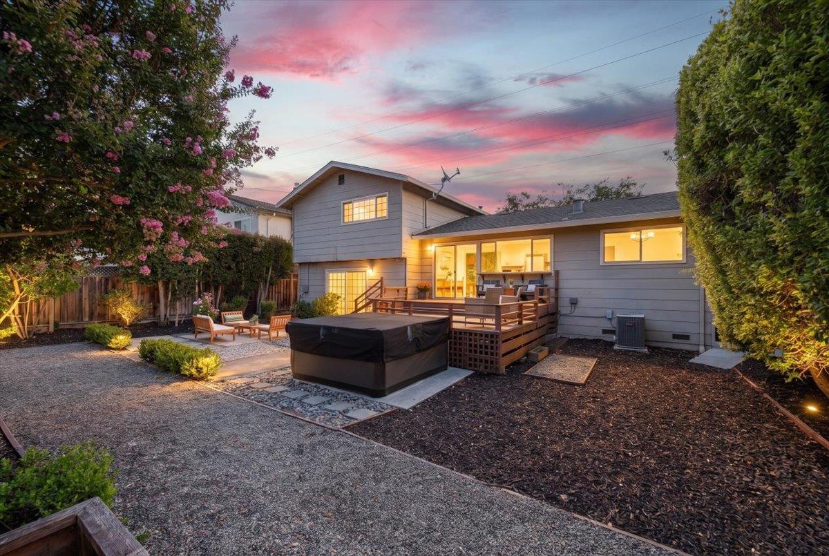 2390 Harris CT