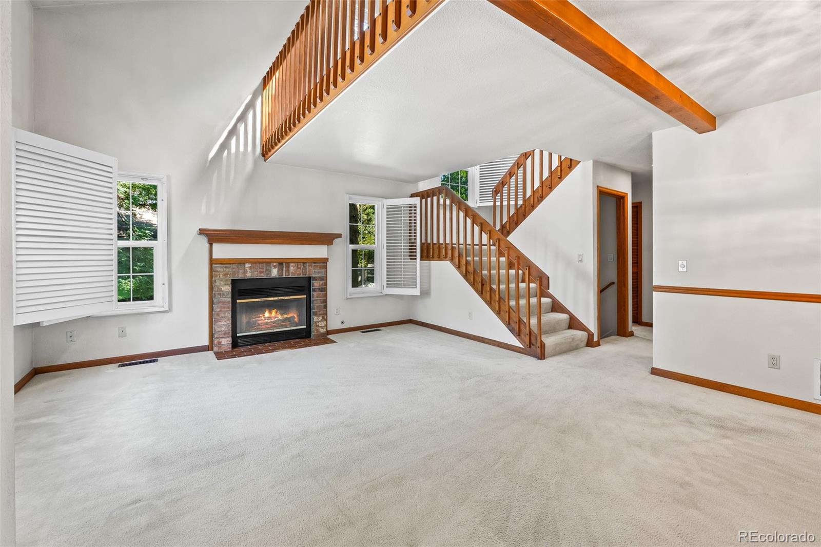 1417 W Lake Court