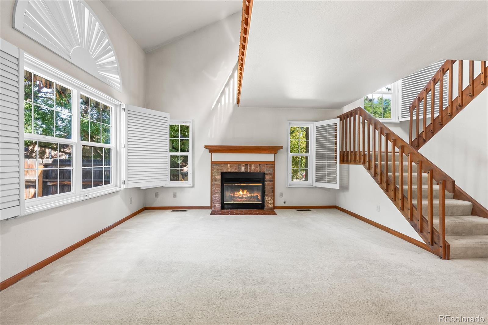 1417 W Lake Court
