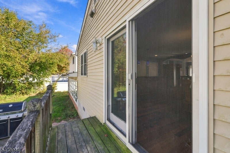 16 Hamilton Blvd