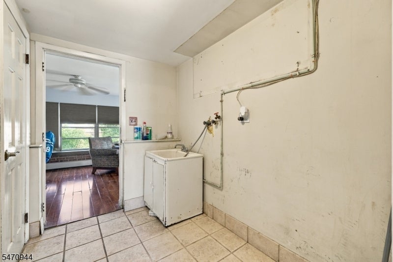 16 Hamilton Blvd