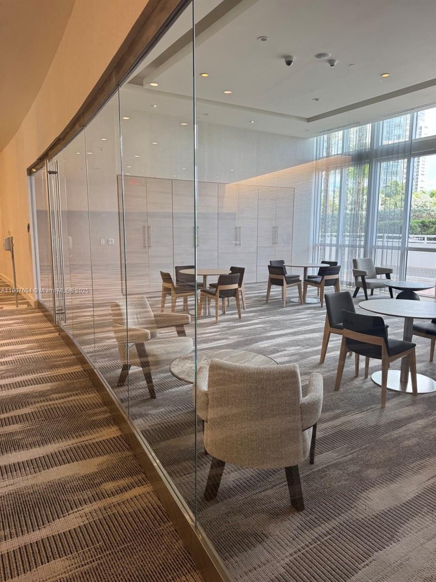 18201 Collins Ave # 1408