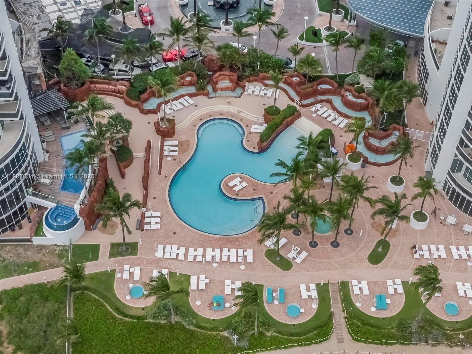 18201 Collins Ave # 1408