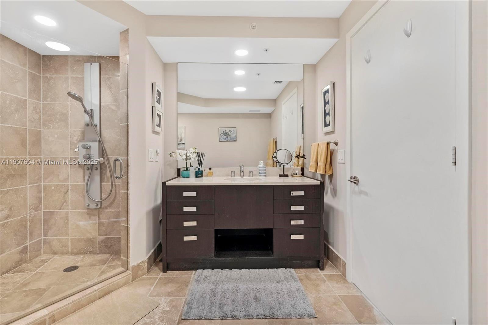 18201 Collins Ave # 1408