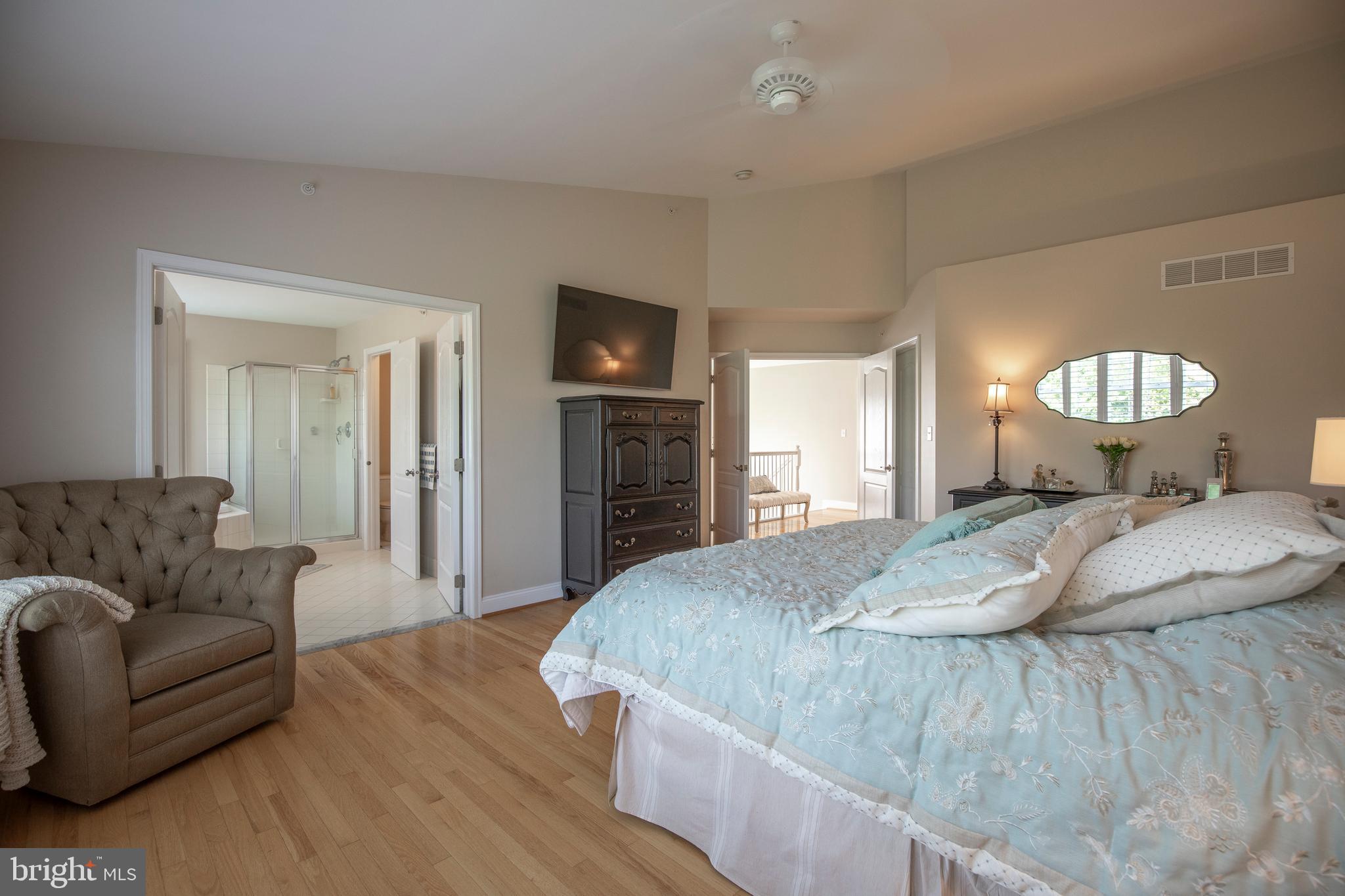 2329 ROSEMONT TERRACE