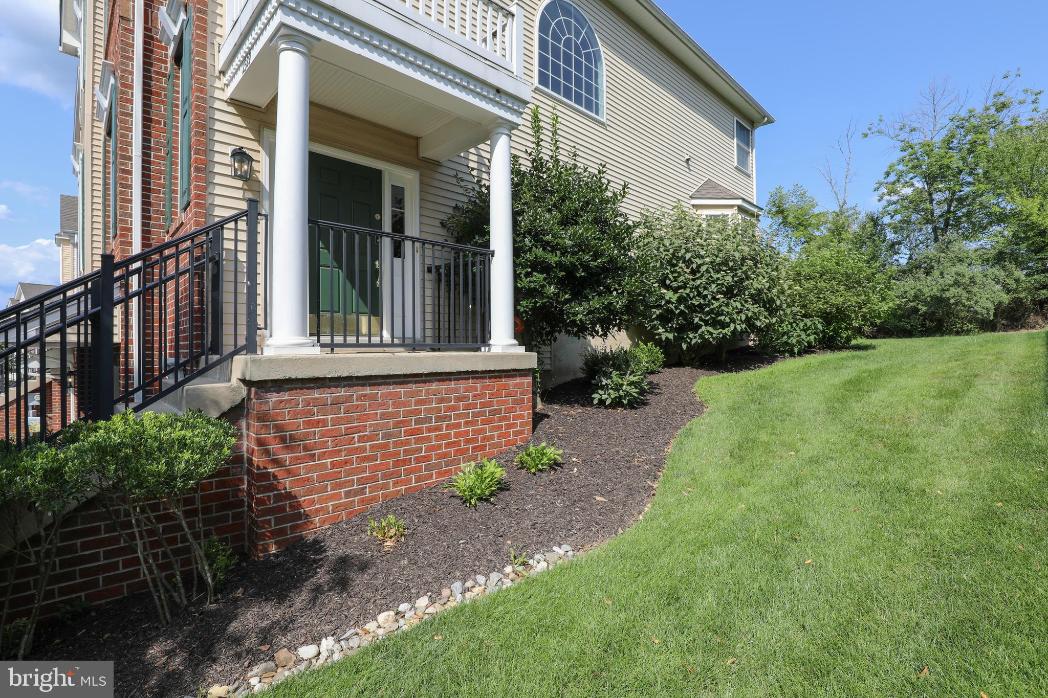 2329 ROSEMONT TERRACE