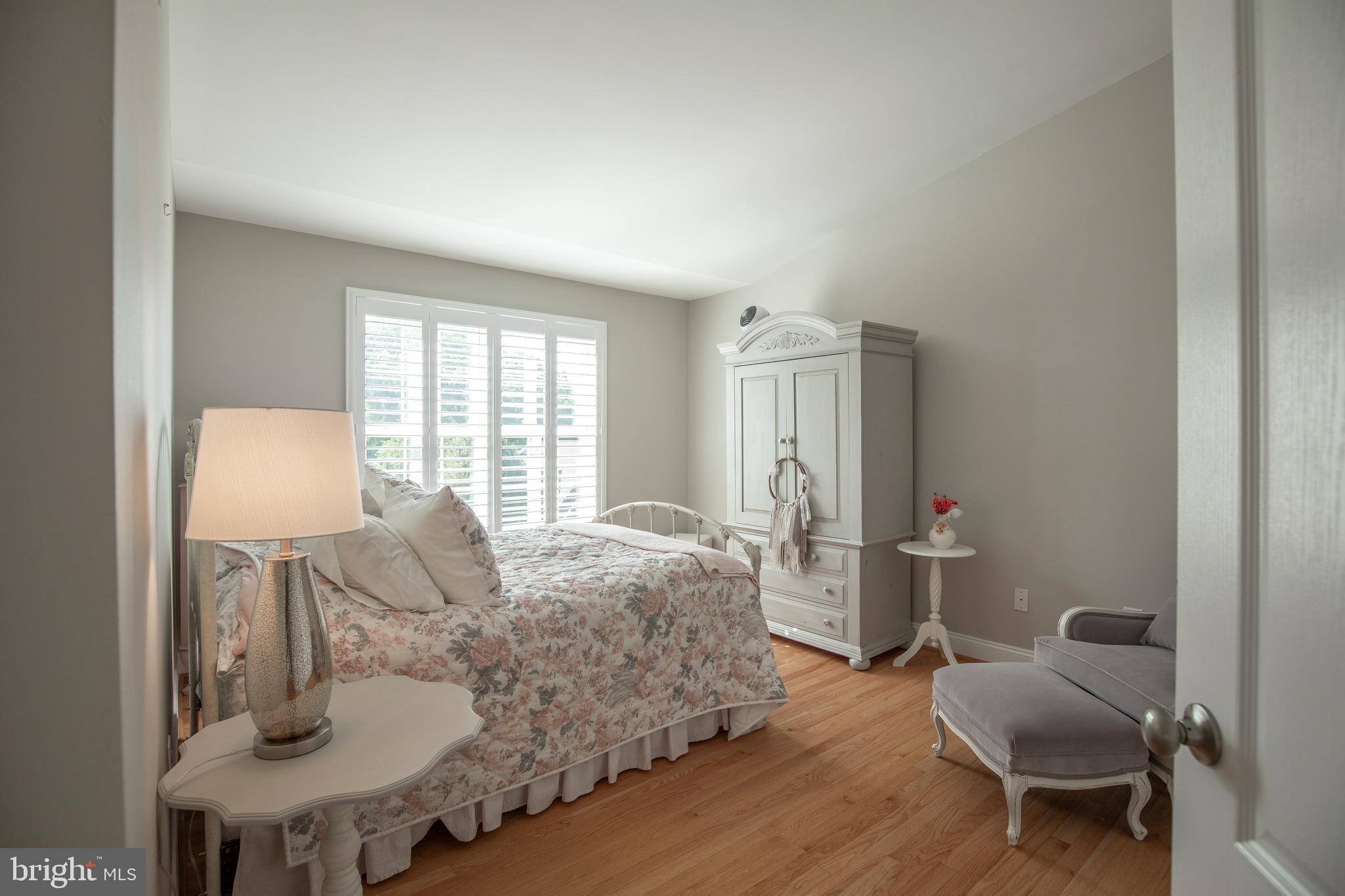 2329 ROSEMONT TERRACE