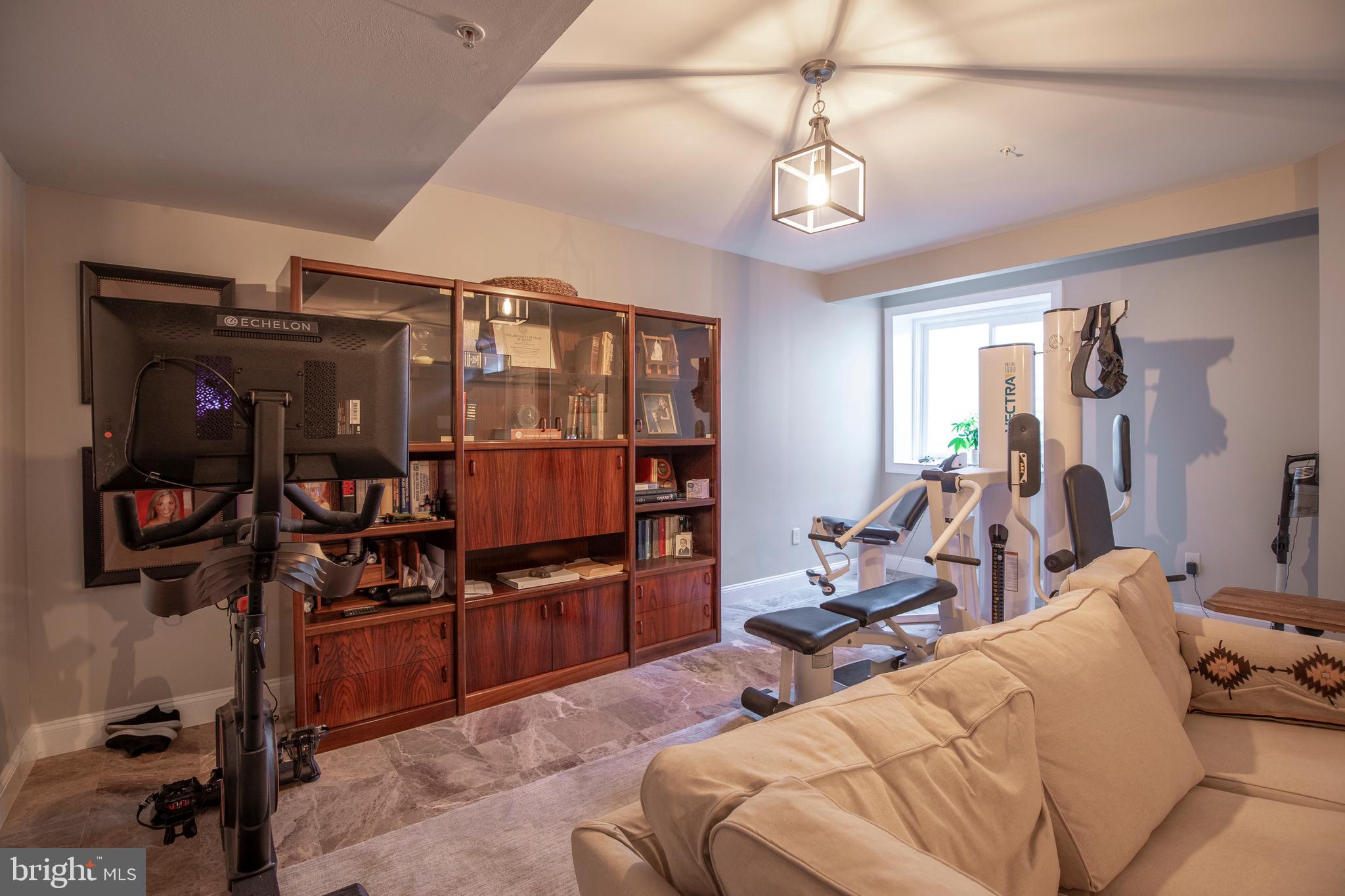 2329 ROSEMONT TERRACE