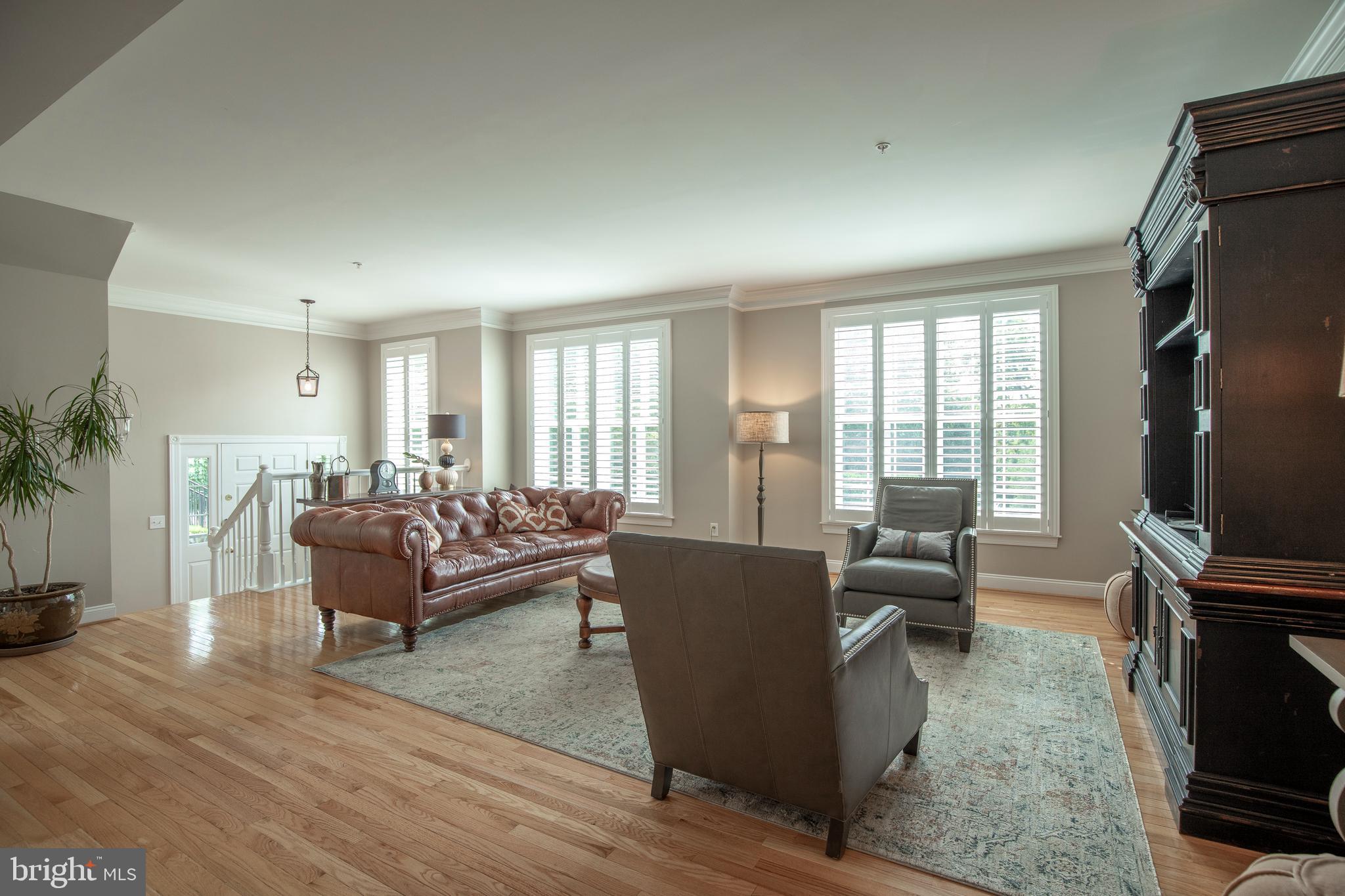 2329 ROSEMONT TERRACE