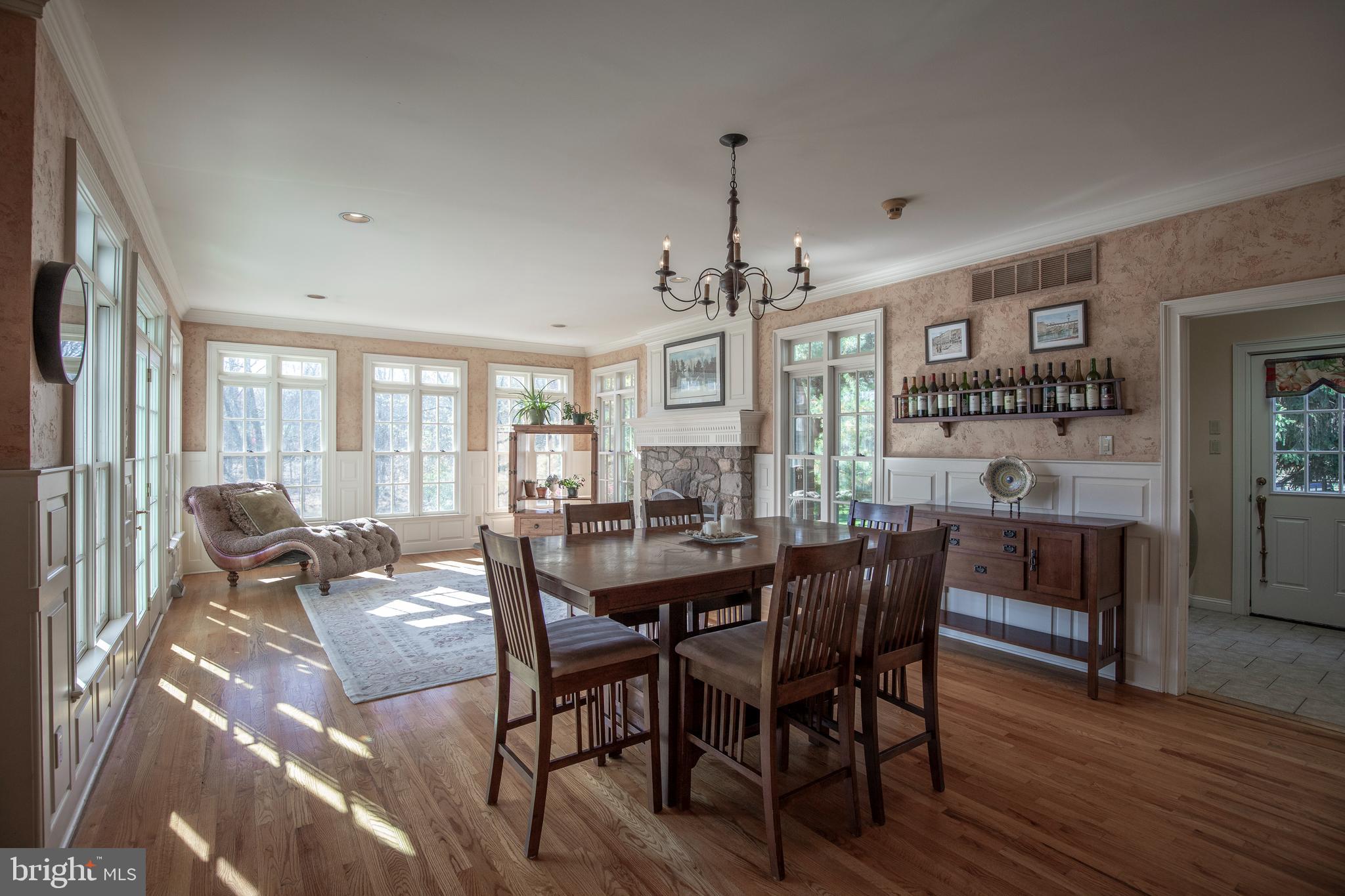 107 Whisper Wood COURT