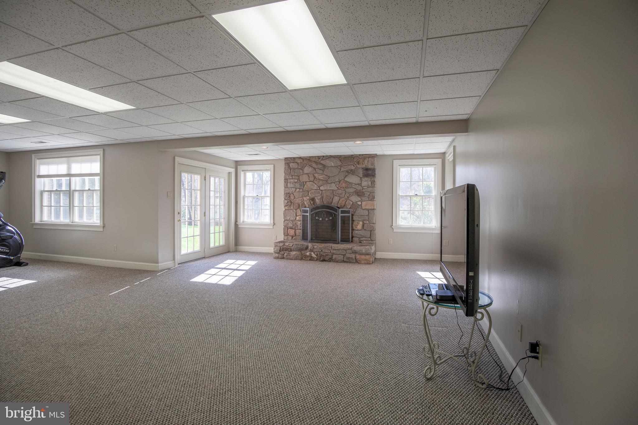 107 Whisper Wood COURT