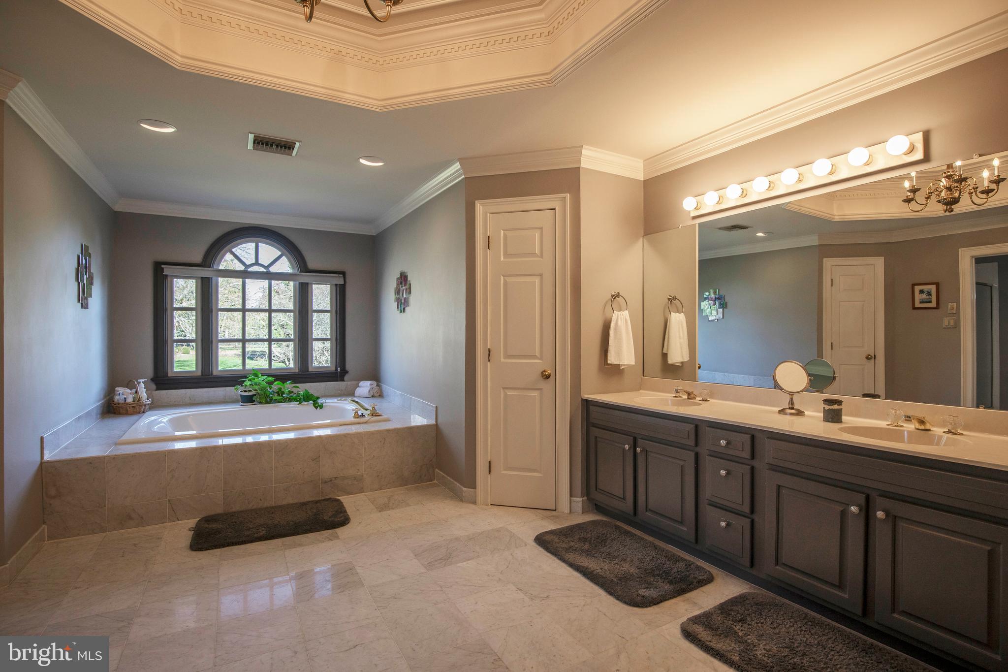 107 Whisper Wood COURT