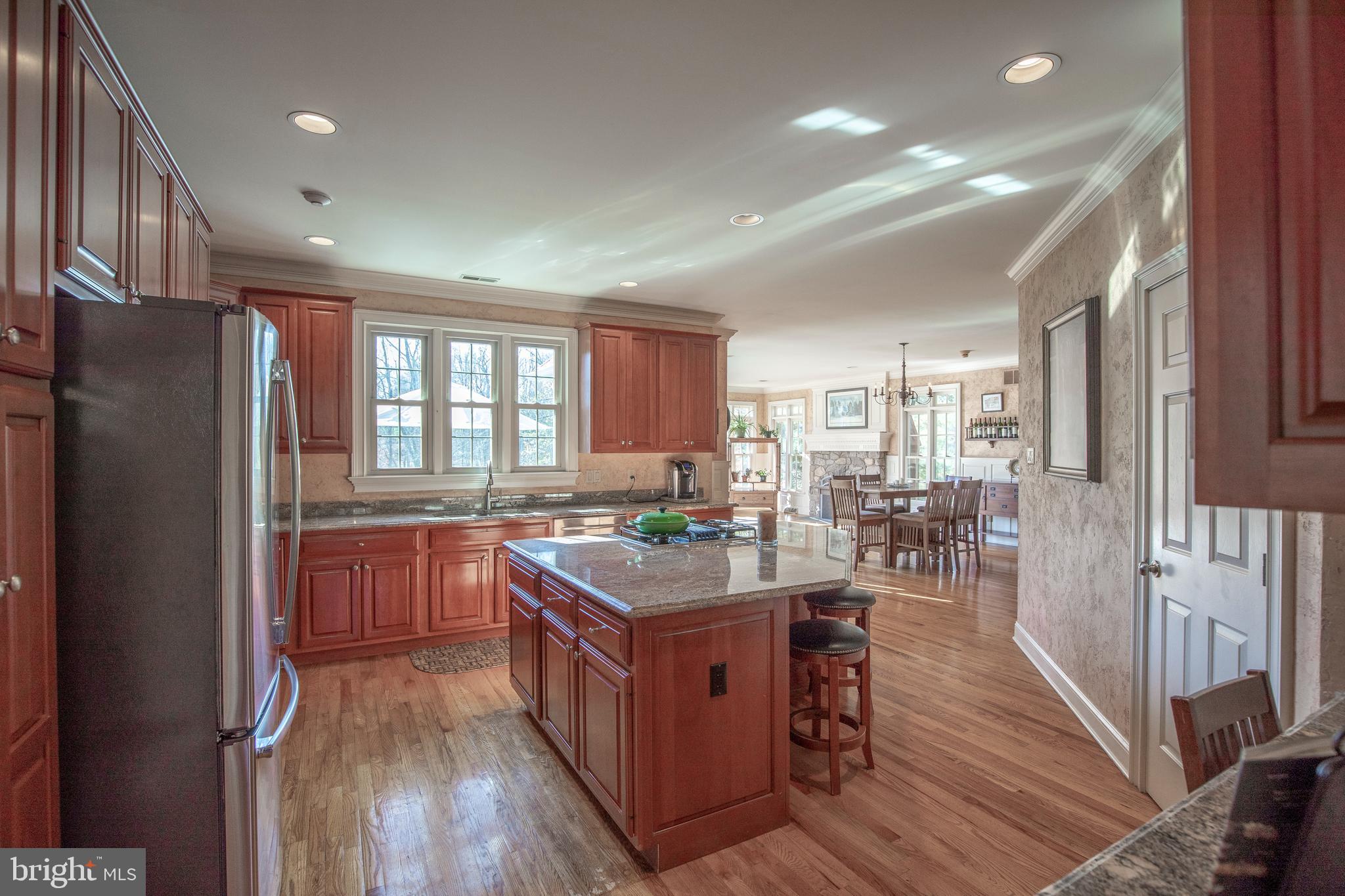 107 Whisper Wood COURT