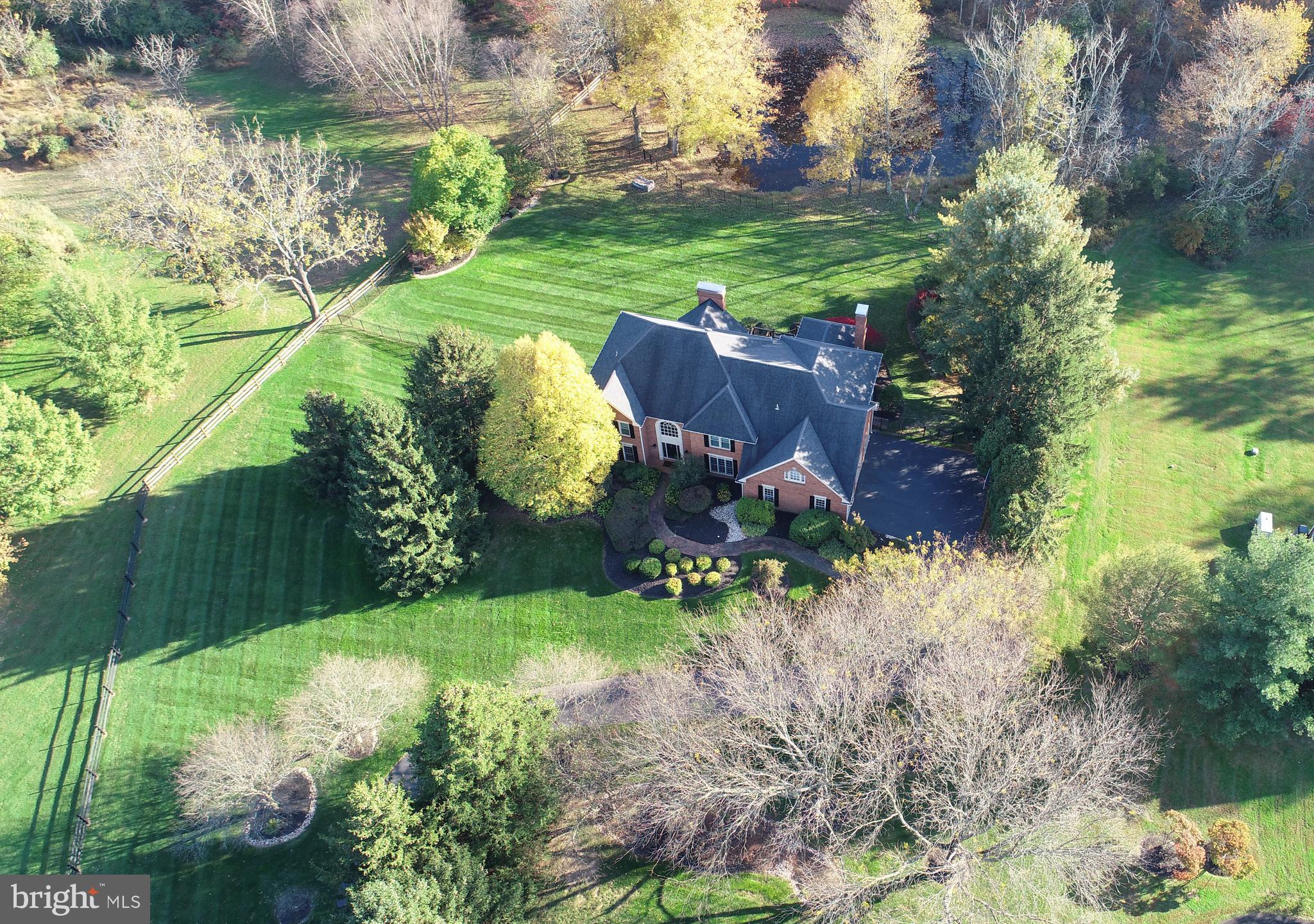 107 Whisper Wood COURT